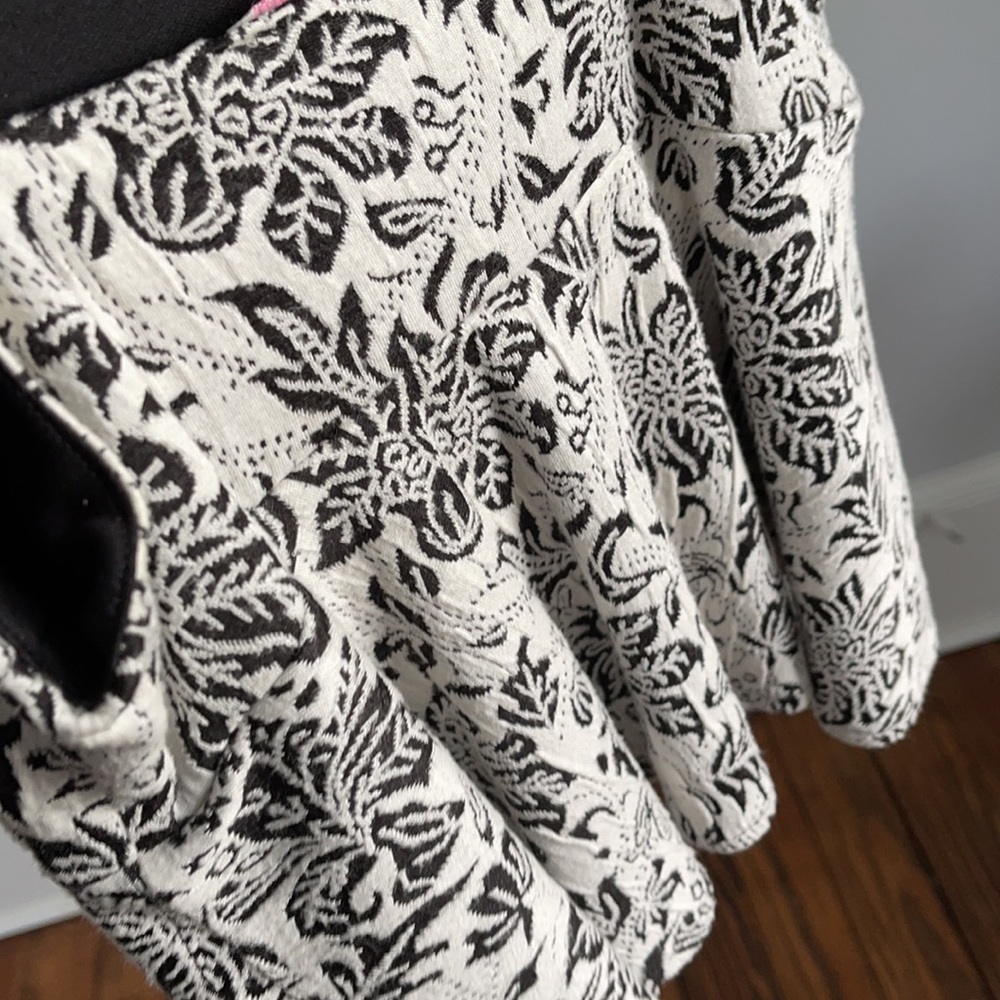 Lined floral peplum top - Picture 4 of 6